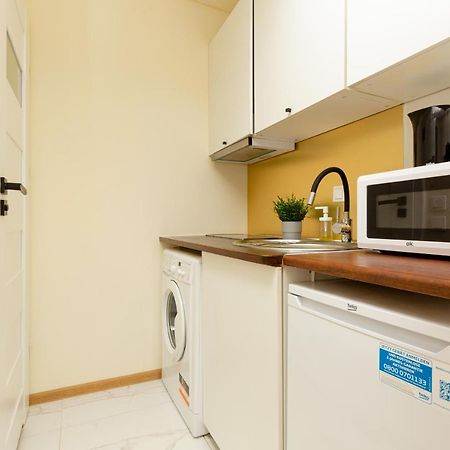 Micro Apartment Miaczynska By Noclegi Renters 华沙 外观 照片
