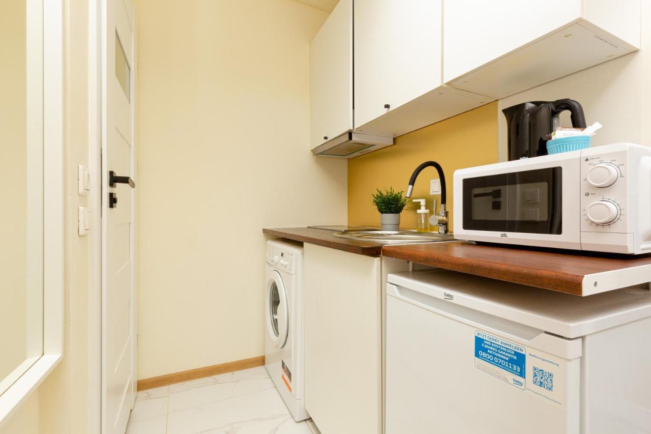 Micro Apartment Miaczynska By Noclegi Renters 华沙 外观 照片