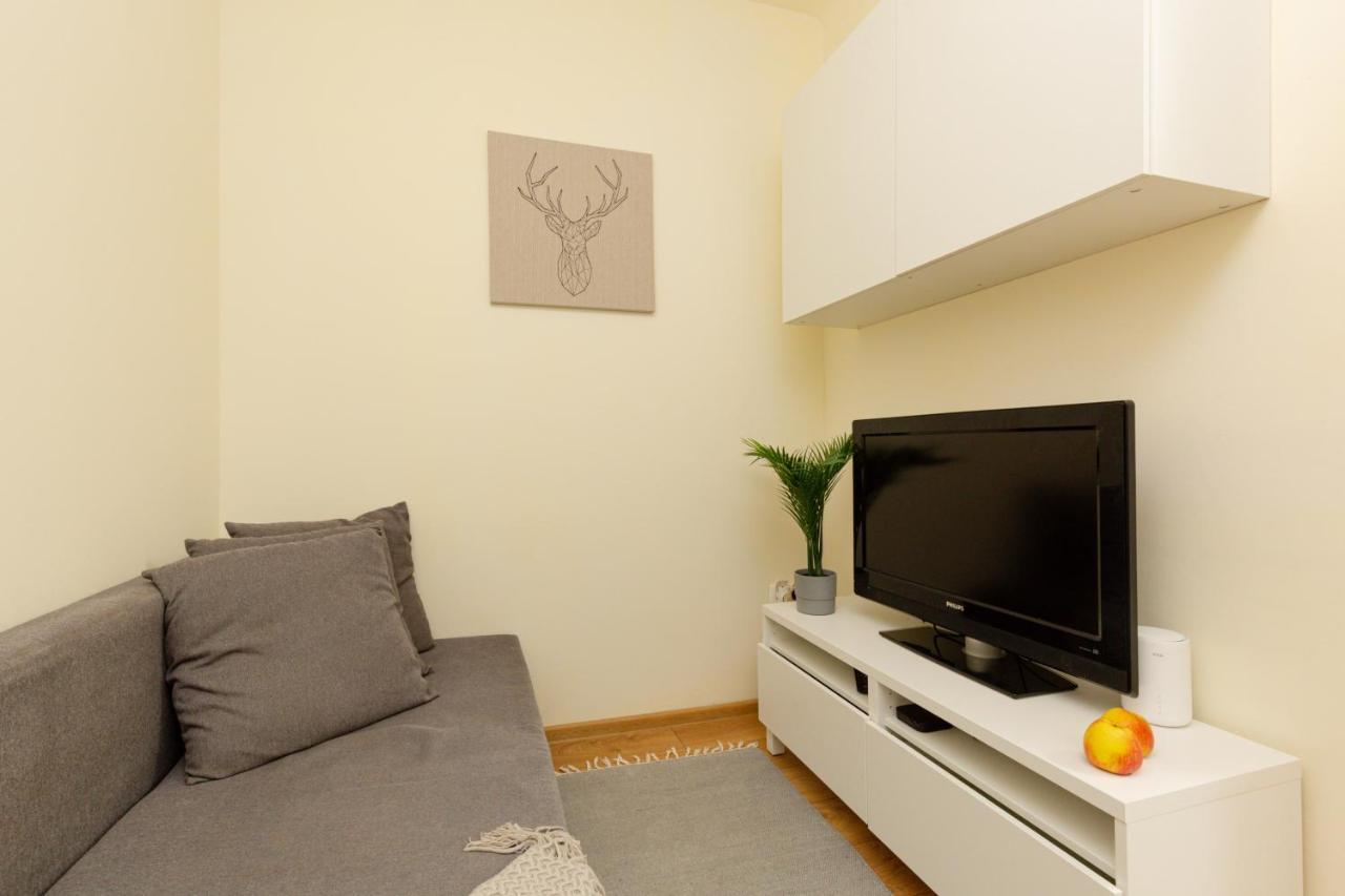 Micro Apartment Miaczynska By Noclegi Renters 华沙 外观 照片